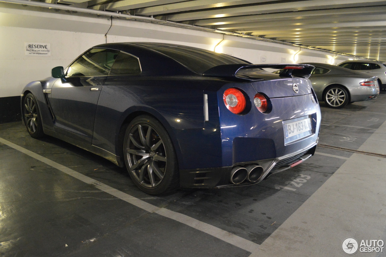 Nissan GT-R 2011