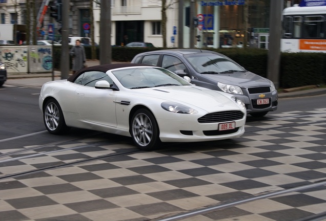 Aston Martin DB9 Volante