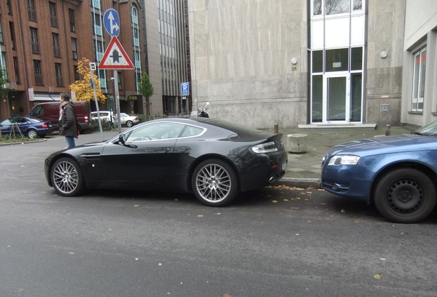 Aston Martin V8 Vantage