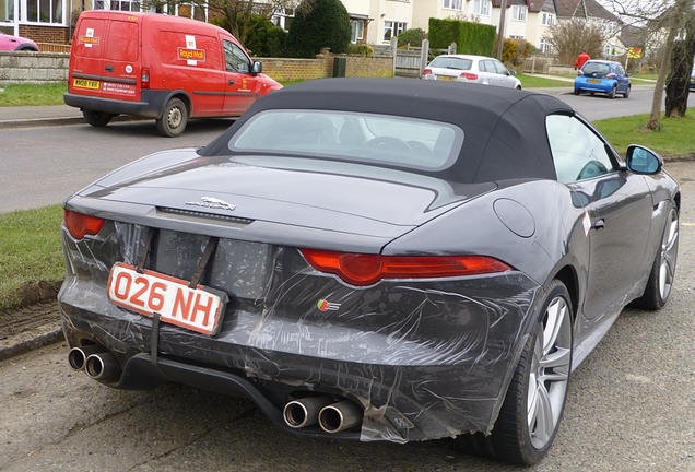 Jaguar F-TYPE S V8 Convertible