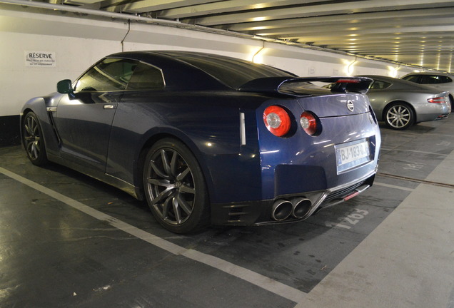 Nissan GT-R 2011