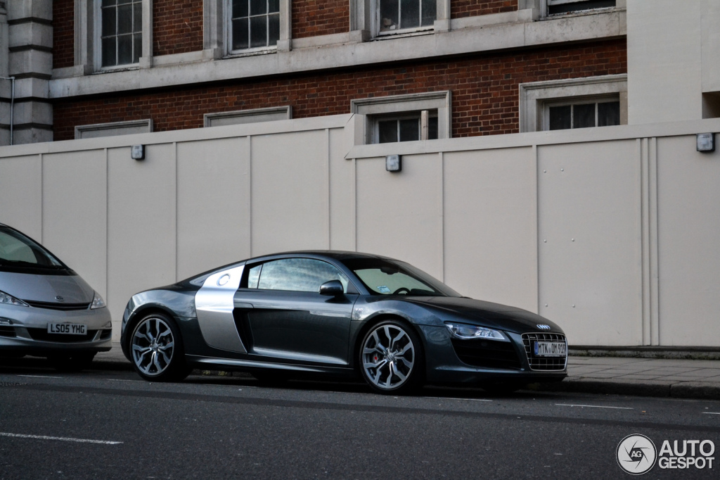 Audi R8 V10