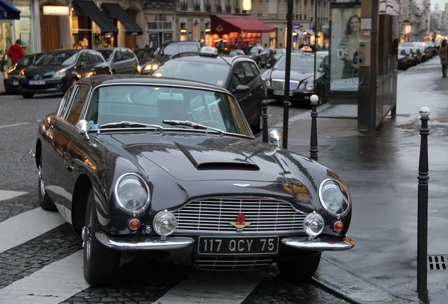 Aston Martin DB6 Vantage MKI