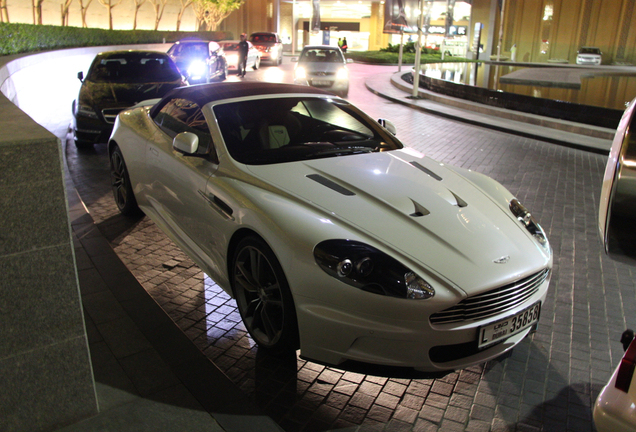 Aston Martin DBS Volante