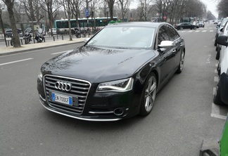 Audi S8 D4