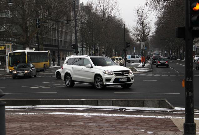 Mercedes-Benz GL 63 AMG X166