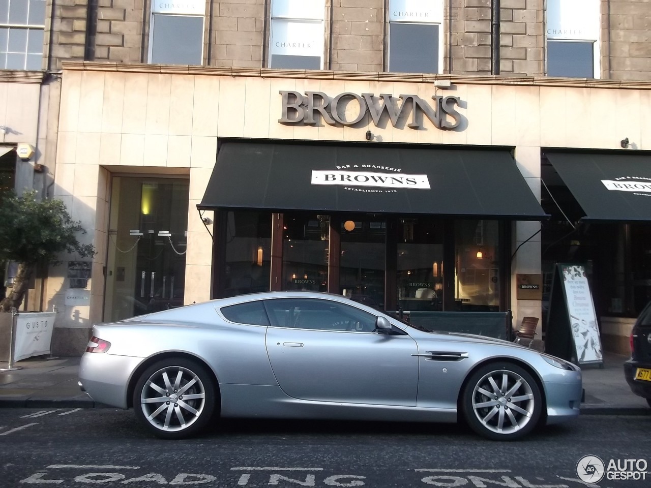 Aston Martin DB9