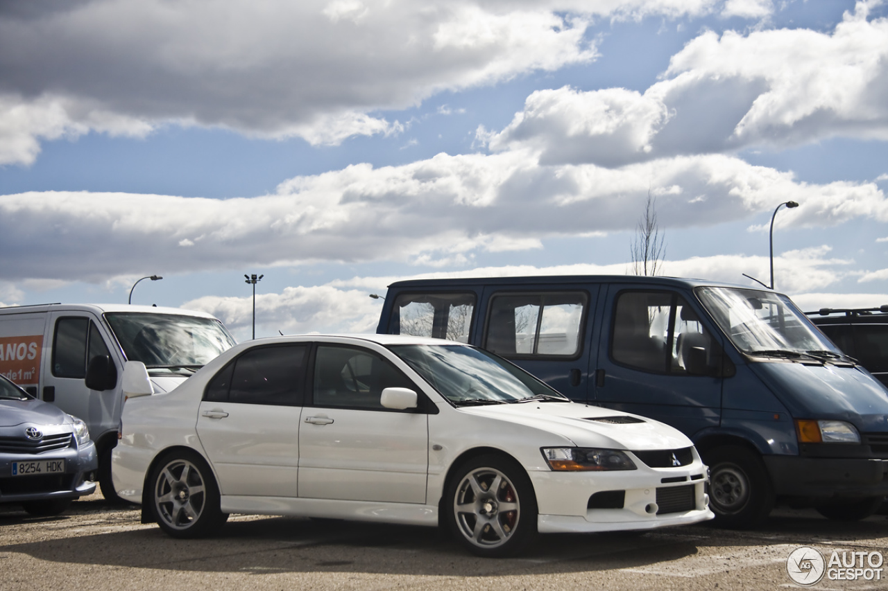 Mitsubishi Lancer Evolution IX