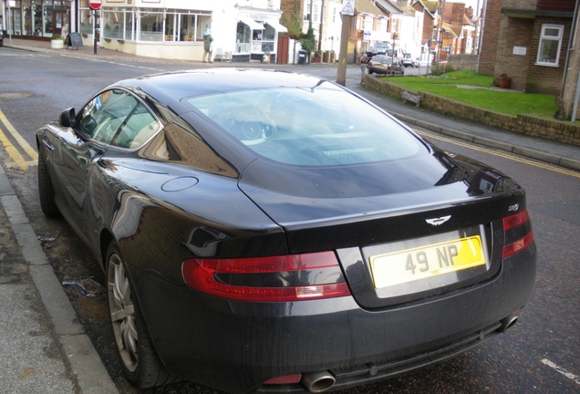 Aston Martin DB9