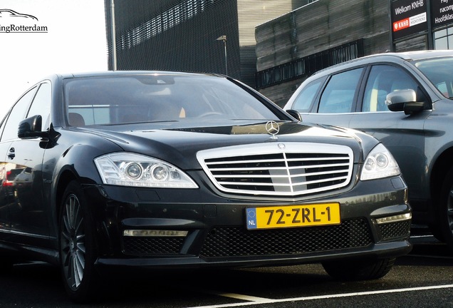 Mercedes-Benz S 63 AMG W221 2011