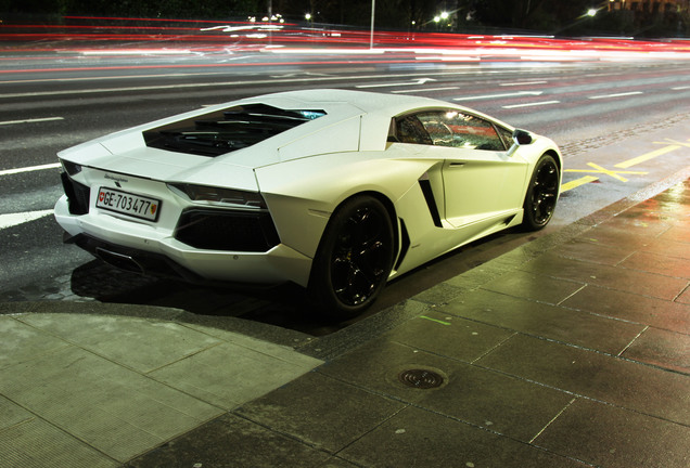 Lamborghini Aventador LP700-4