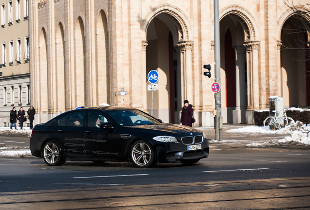 BMW M5 F10 2011