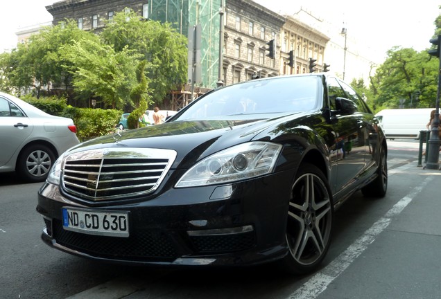 Mercedes-Benz S 63 AMG W221 2011