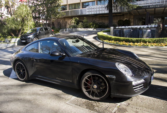 Porsche 997 Carrera 4 GTS