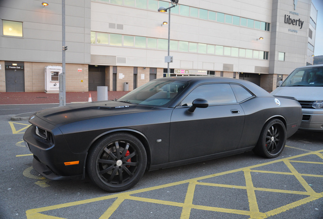 Dodge Challenger SRT-8