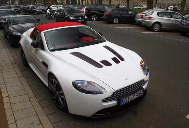 Aston Martin V12 Vantage Roadster