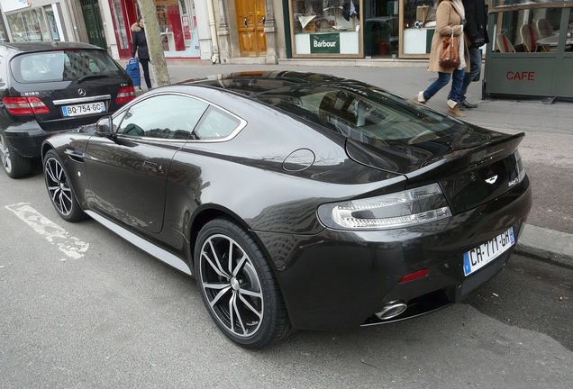 Aston Martin V8 Vantage S