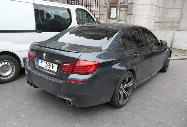 BMW M5 F10 2011