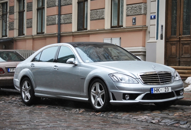 Mercedes-Benz S 63 AMG W221