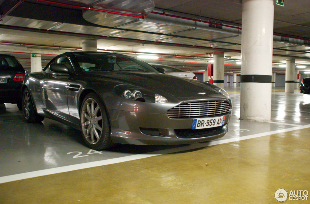 Aston Martin DB9 Volante