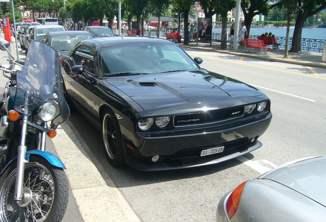 Dodge Challenger SRT-8 392