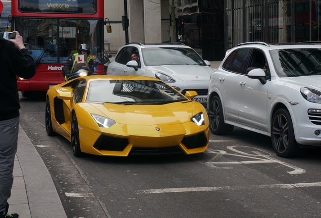 Lamborghini Aventador LP700-4