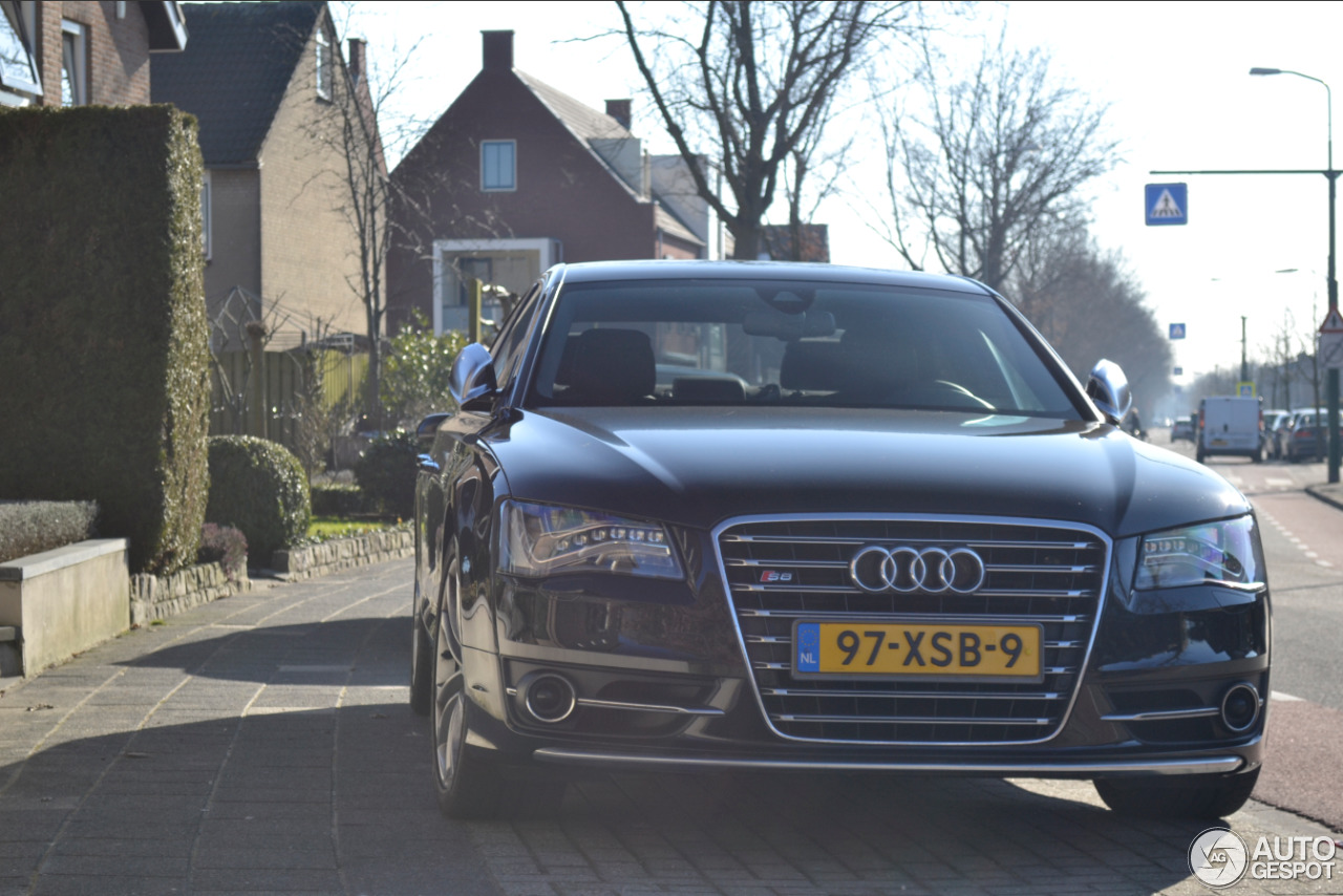 Audi S8 D4