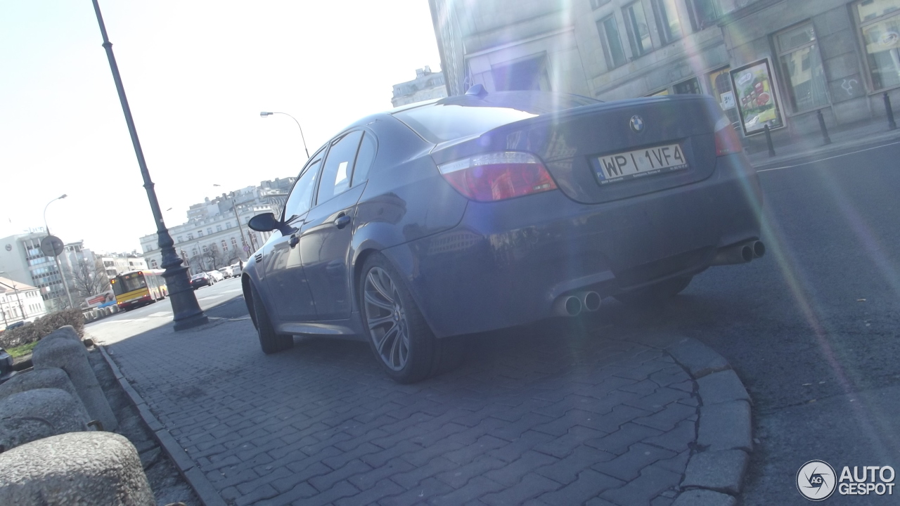 BMW M5 E60 2005