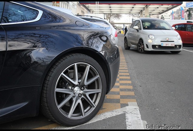 Aston Martin V8 Vantage S