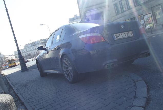 BMW M5 E60 2005