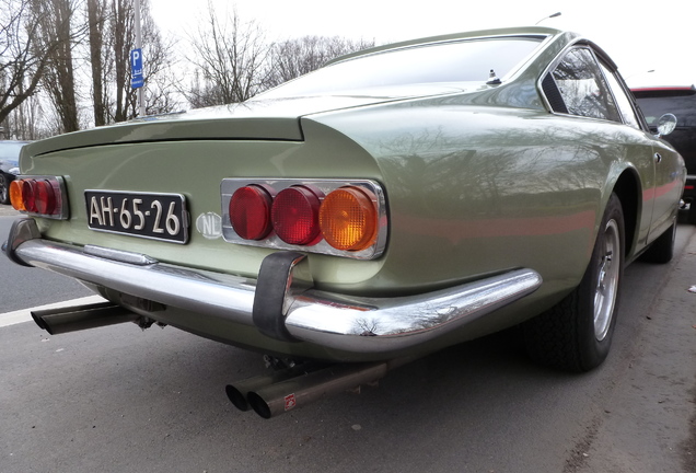 Ferrari 365 GT 2+2