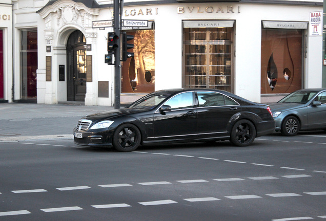 Mercedes-Benz S 63 AMG W221 2011