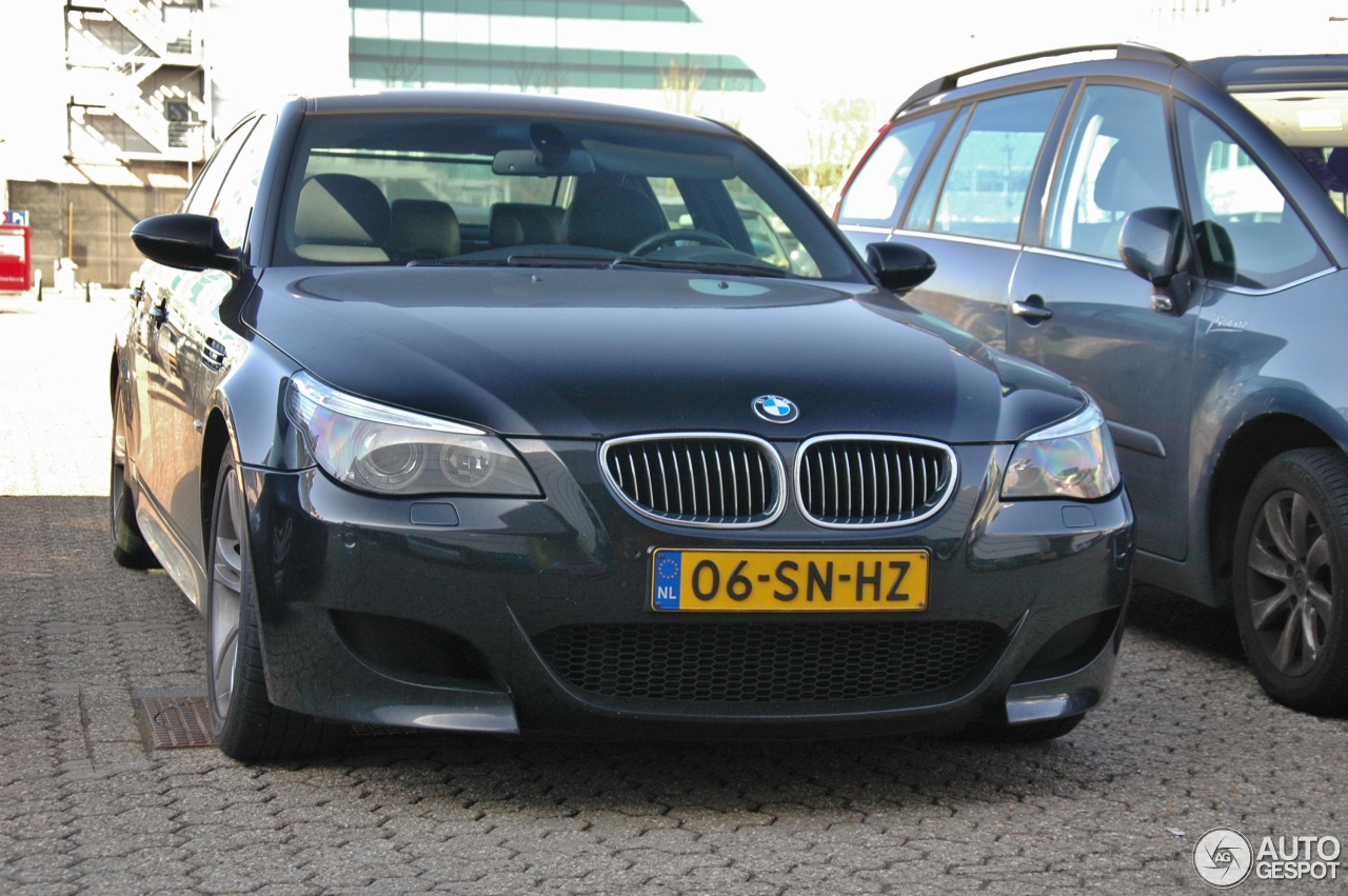 BMW M5 E60 2005