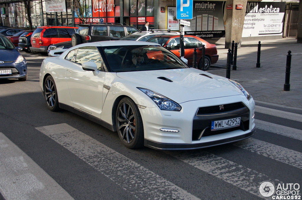 Nissan GT-R 2012