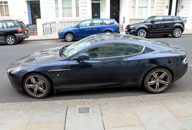 Aston Martin DB9