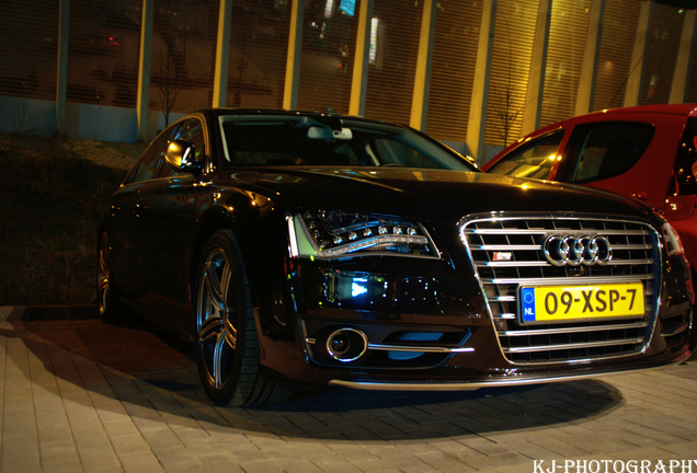 Audi S8 D4