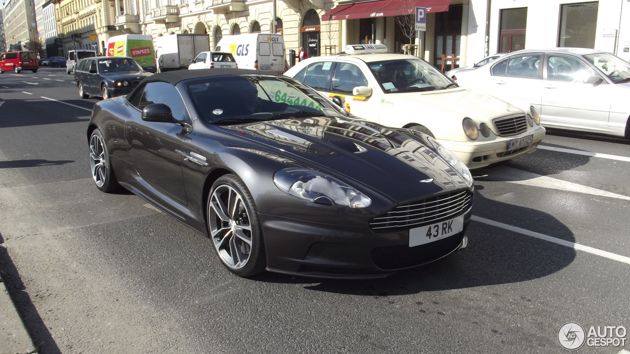 Aston Martin DBS Volante