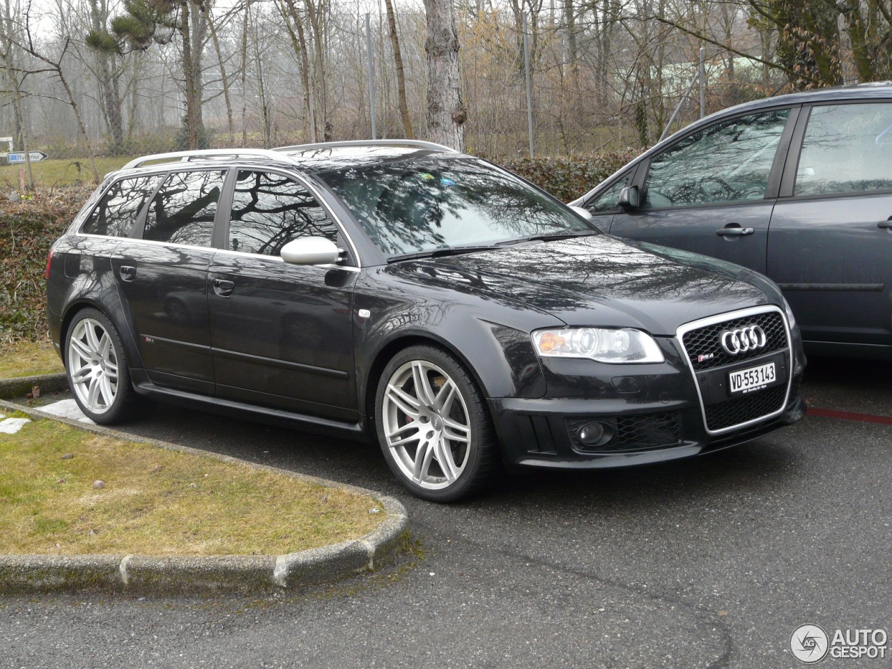 Audi RS4 Avant B7