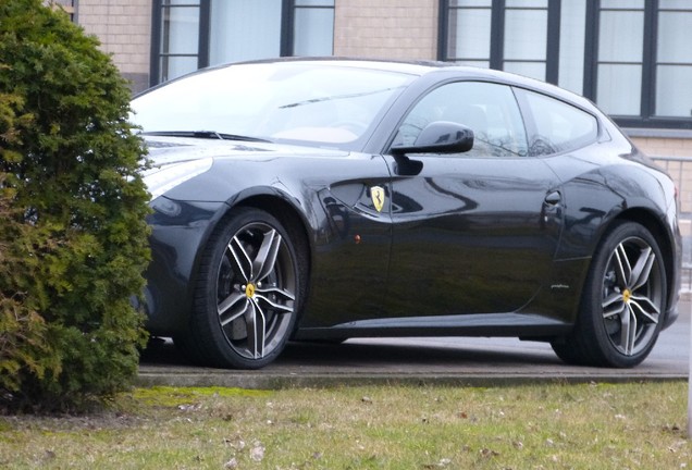 Ferrari FF