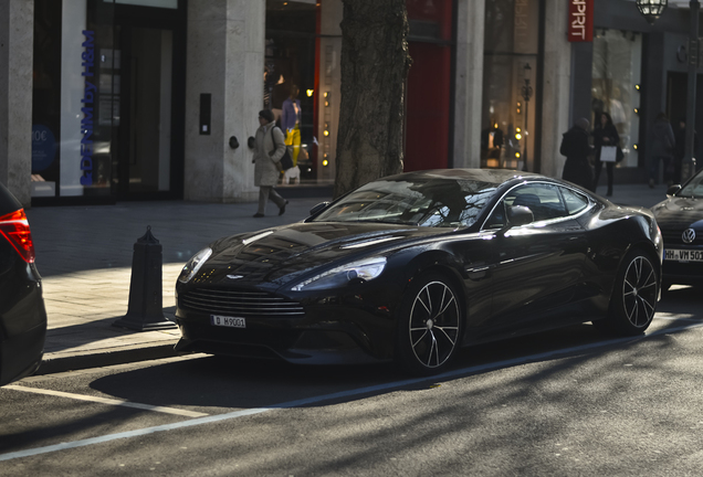 Aston Martin Vanquish 2013