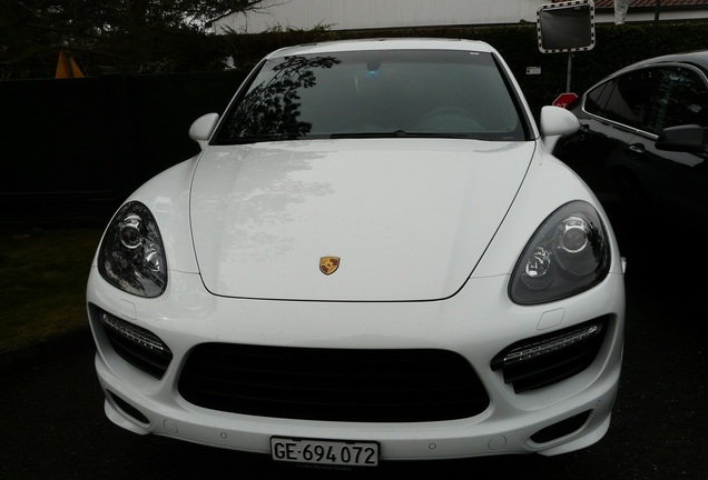 Porsche 958 Cayenne GTS