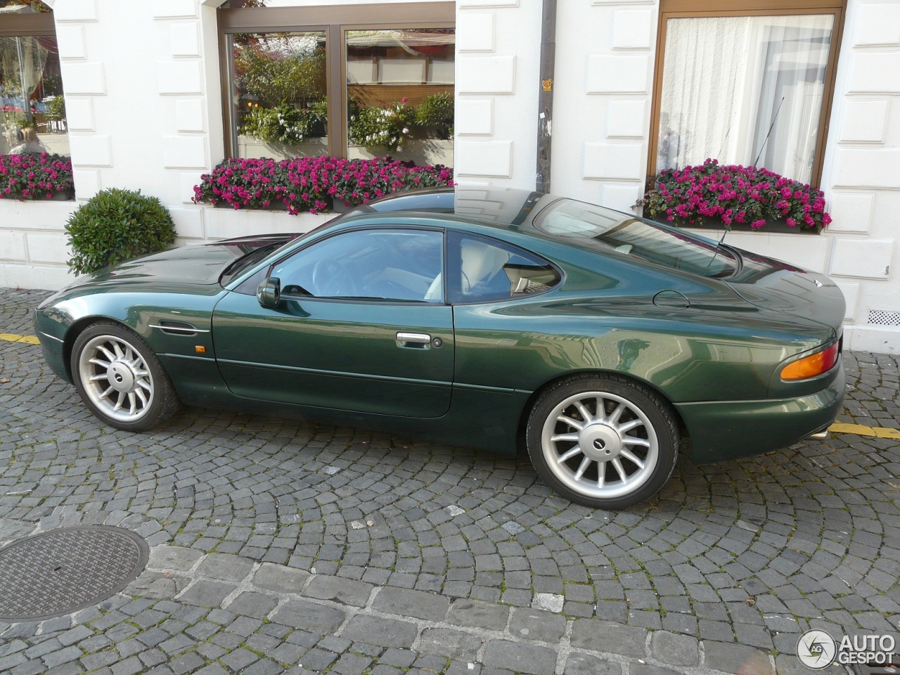 Aston Martin DB7