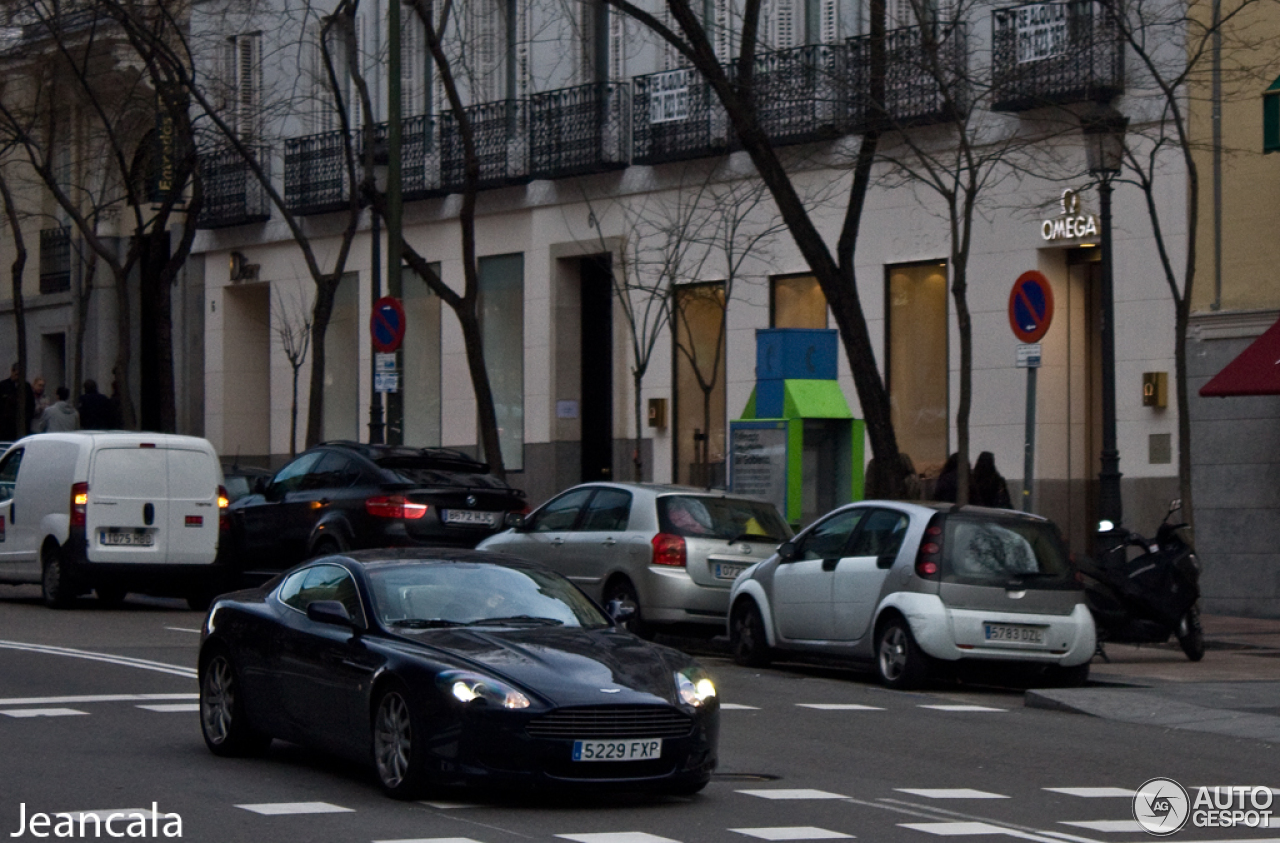 Aston Martin DB9