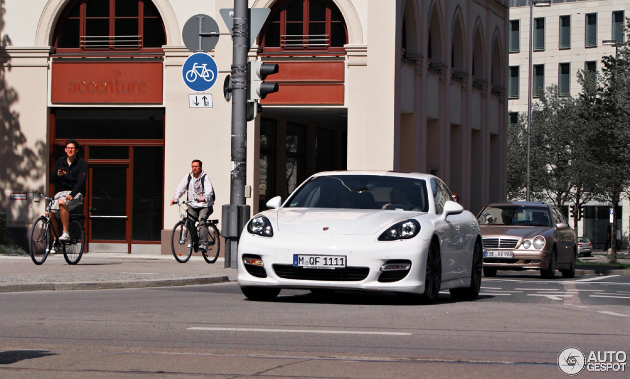 Porsche 970 Panamera Turbo MkI