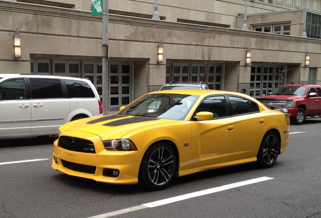 Dodge Charger SRT-8 Super Bee 2012