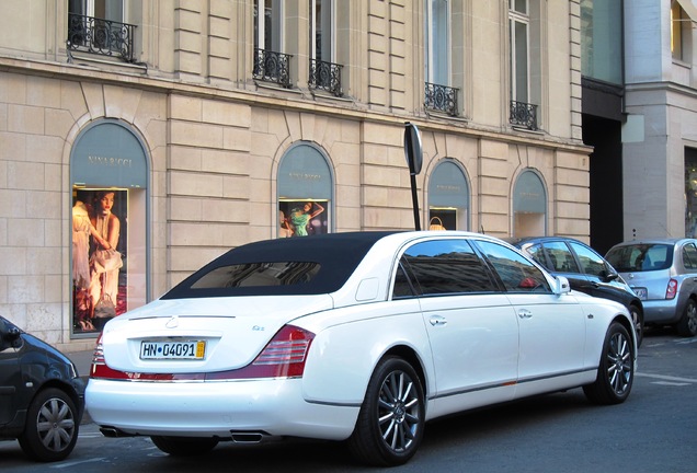 Maybach 62 S Landaulet 2011