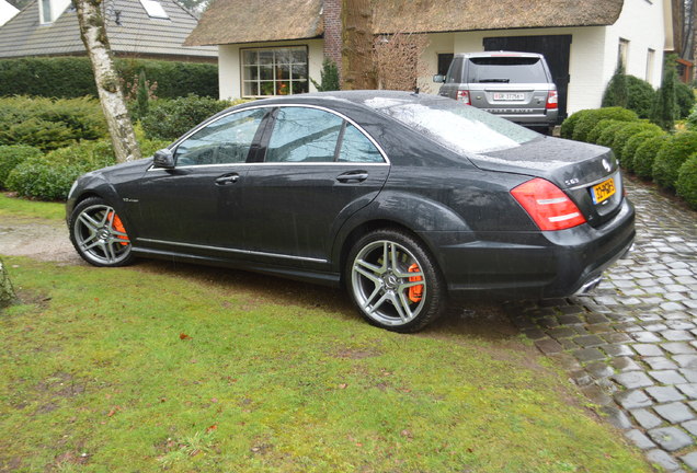 Mercedes-Benz S 63 AMG W221 2011