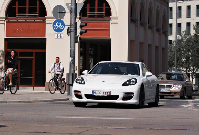 Porsche 970 Panamera Turbo MkI