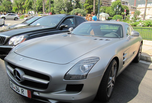 Mercedes-Benz SLS AMG