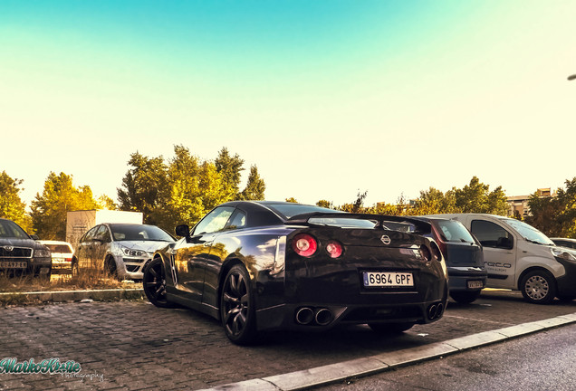 Nissan GT-R